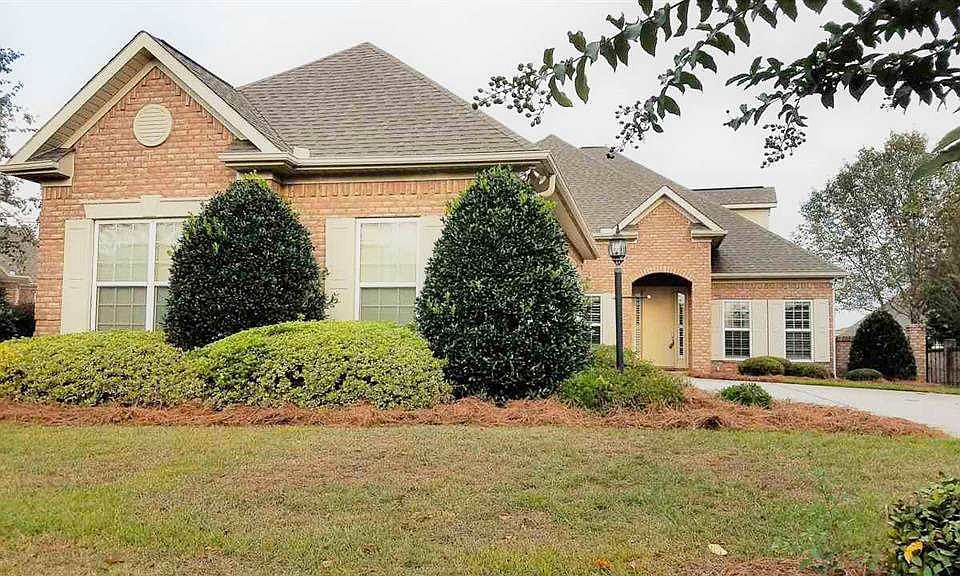 1st image of 303 Blossom Ln