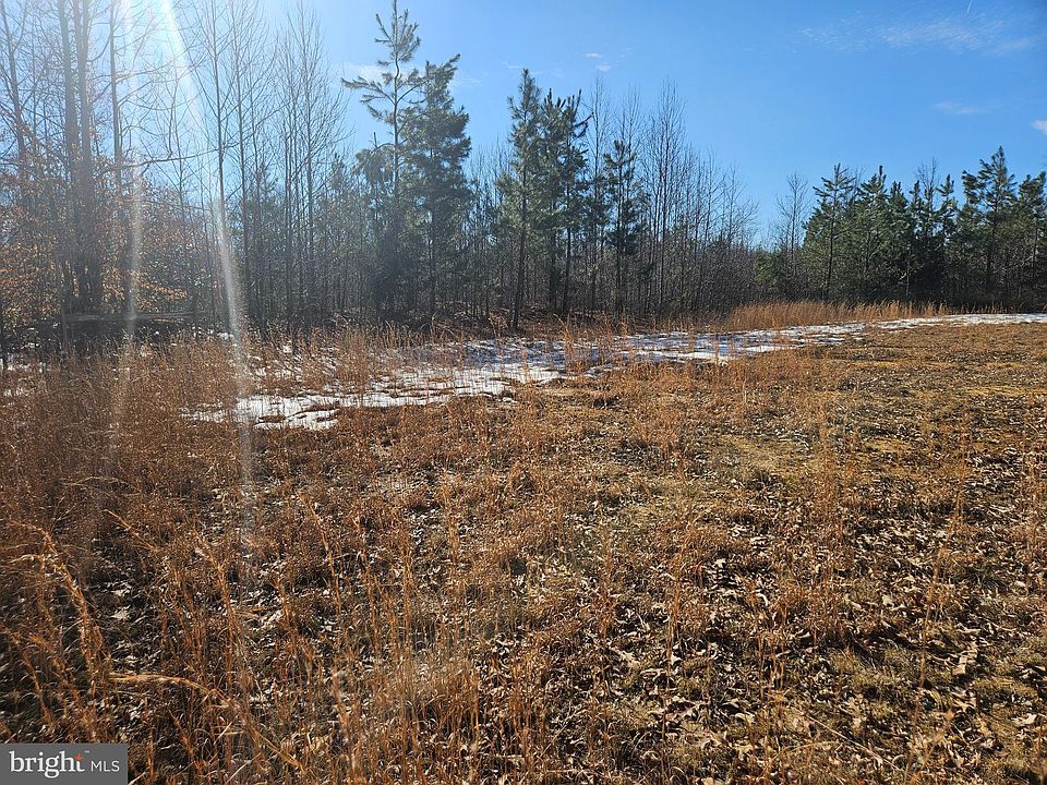 2nd image of 0 Maple Ln