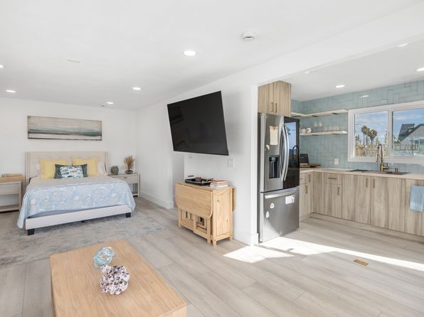 17165 Pacific Coast Hwy #3C