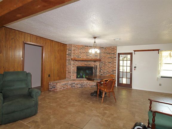 5th image of 2712 Whispering Pines St