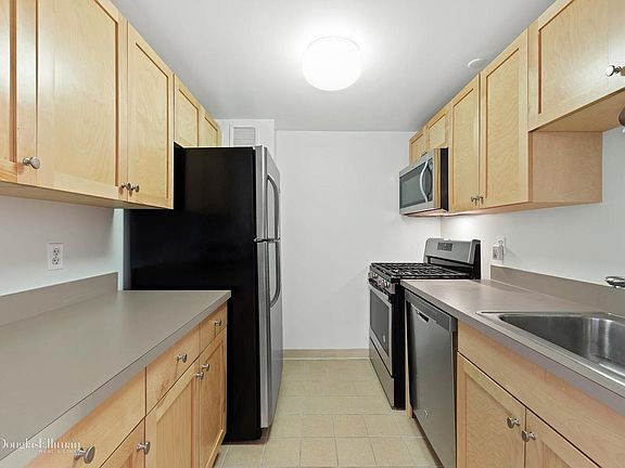 2nd image of 1831 Madison Ave APT 3D