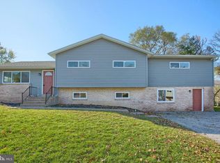 2192 Carol Dr, Harrisburg, PA 17110