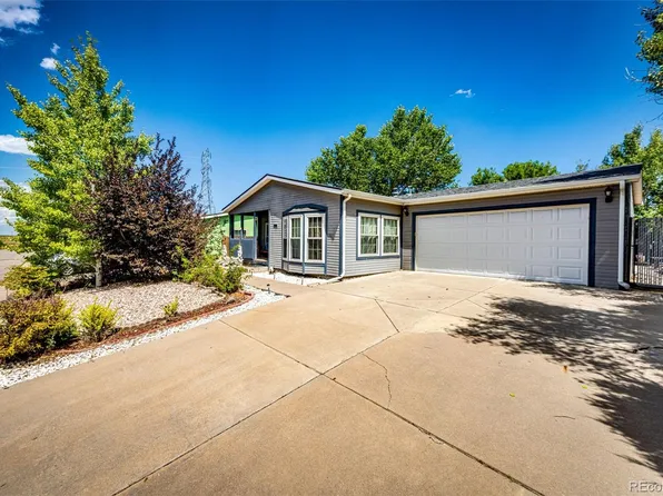 318 Cherokee Place, Lochbuie, CO 80603