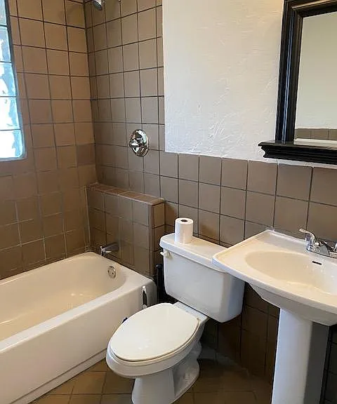 1012 E Yampa St — Photo 10