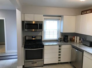 17 Clinton Ave #1, Newport, RI 02840