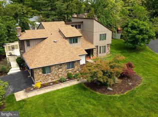 1983 Melmar Rd, Huntingdon Valley, PA 19006