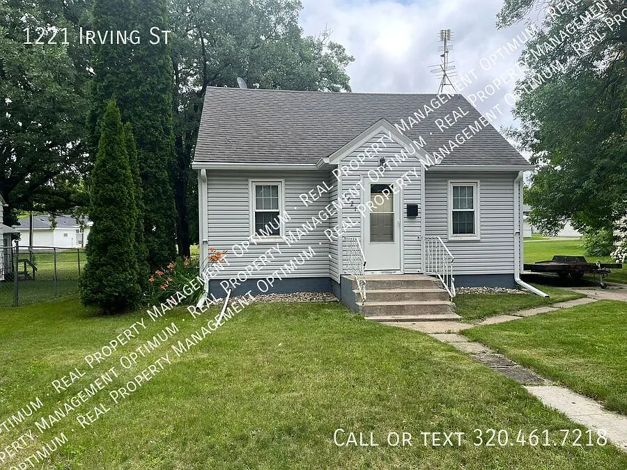 3 bedroom, 1 3/4 bathroom near downtown Alexandria Coming Soon — Photo 1
