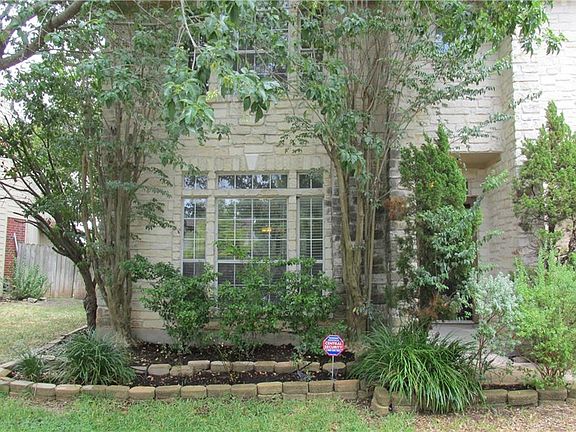 3rd image of 1000 Riverlawn Dr