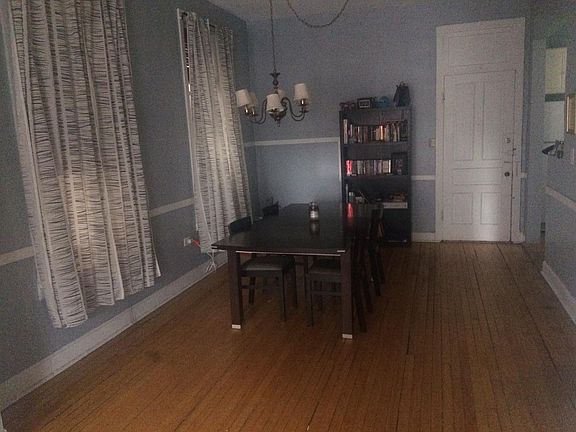 2nd image of 932 N Wolcott Ave Front 2