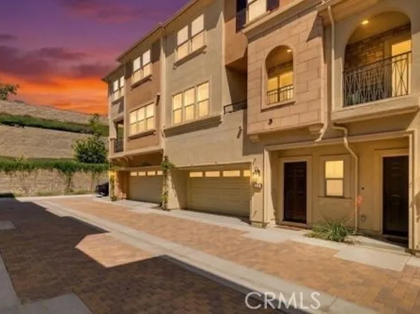 606 White Oaks, Lake Forest, CA 92610