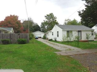 991 S 14th St, Niles, MI 49120