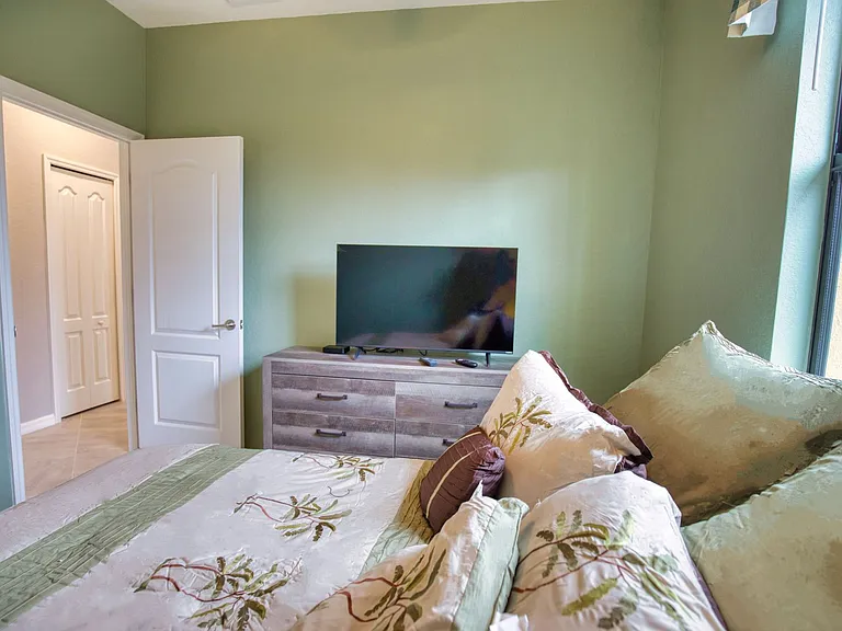 10187 Crooked Creek Dr — Photo 38