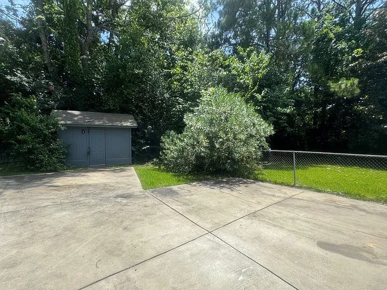 3054 Merrimac Dr — Photo 36