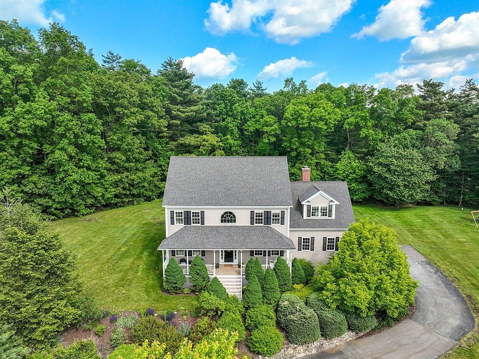 1st image of 3 Hubley Ln