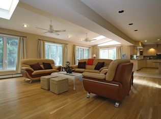 3 Tomalyn Hill Rd, Montville, NJ 07045