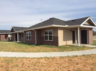 1700 Patriot St APT B, Weatherford, OK 73096