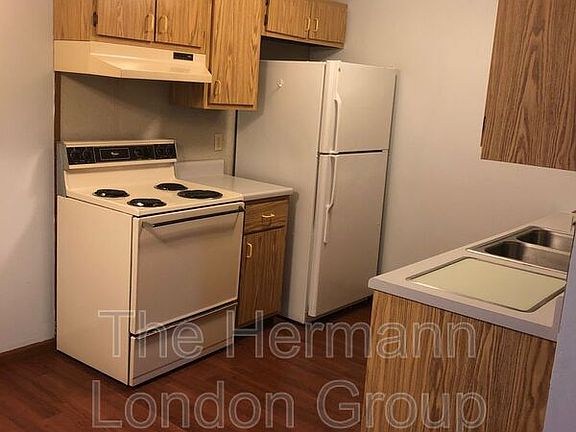 2nd image of 5101 Eric Dr #5101