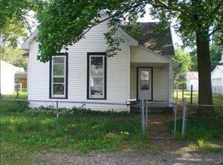 2001 Ohio Ave, Columbus, IN 47201