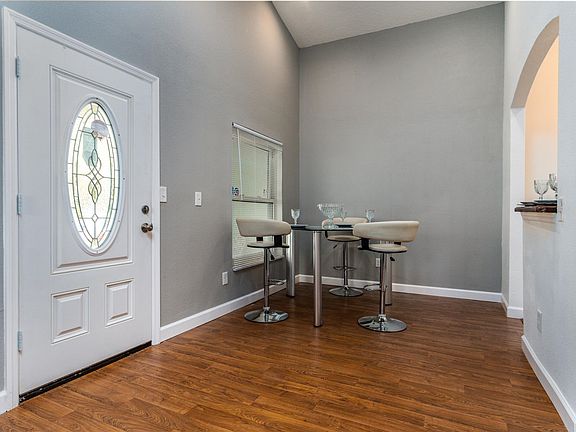 4th image of 2824 Hamilton Cir