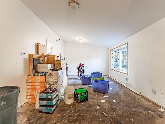 4th image of 1318 Greenwood Ave