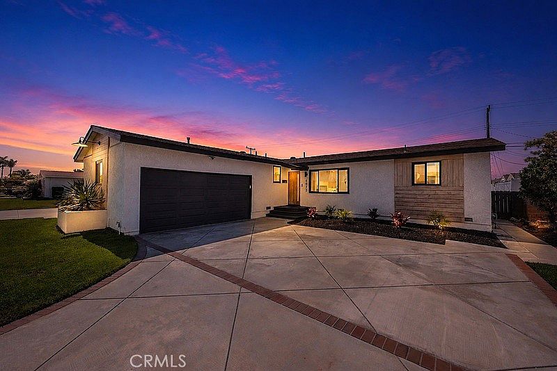 1st image of 6072 Mahogany Ave
