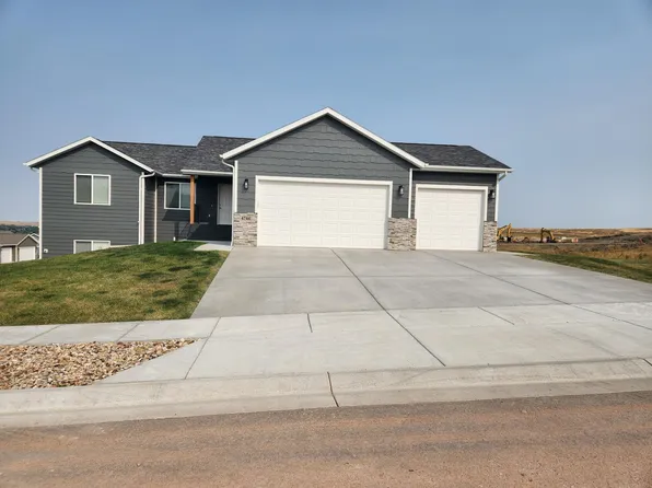 4744 Pahlmeyer Dr, Rapid City, SD 57703