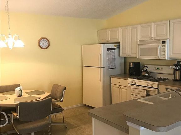 2nd image of 352 Katherine Pl