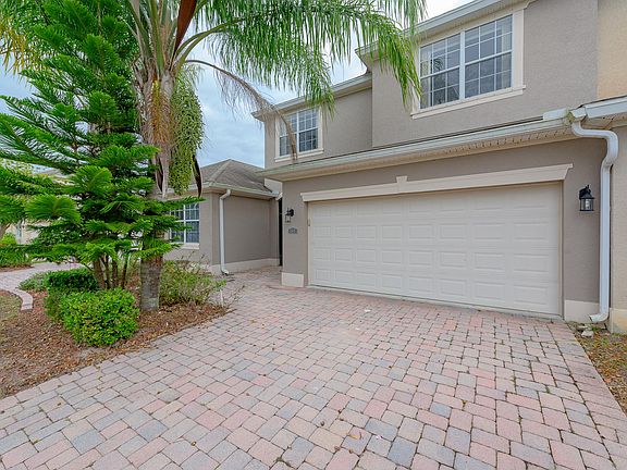 4th image of 253 Catriona Dr