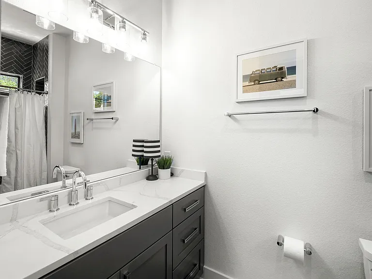 Highland Dr — Photo 26