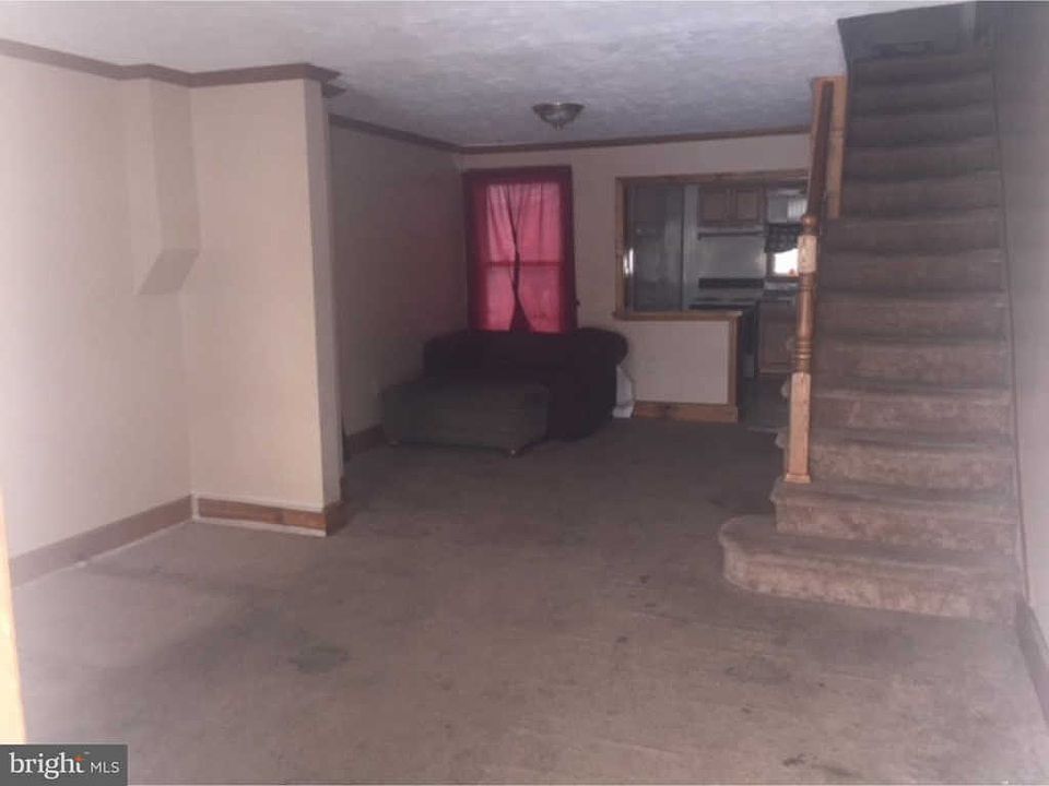 2nd image of 434 W 4th Ave