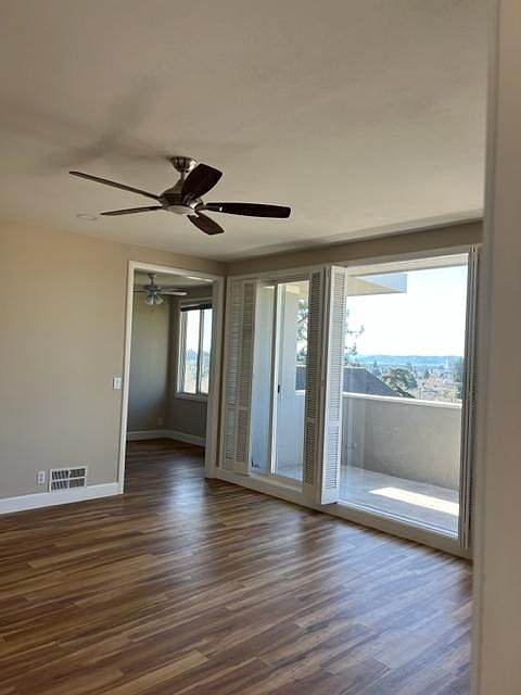 Living room into kitchen
angle 3