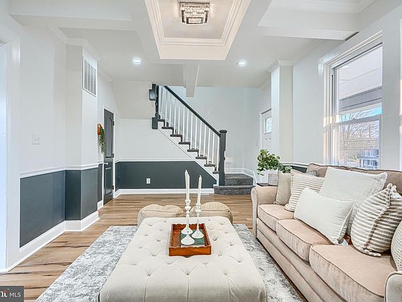5th image of 612 Woodbourne Ave