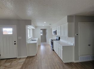 5204 Redwater Dr, Arlington, TX 76018