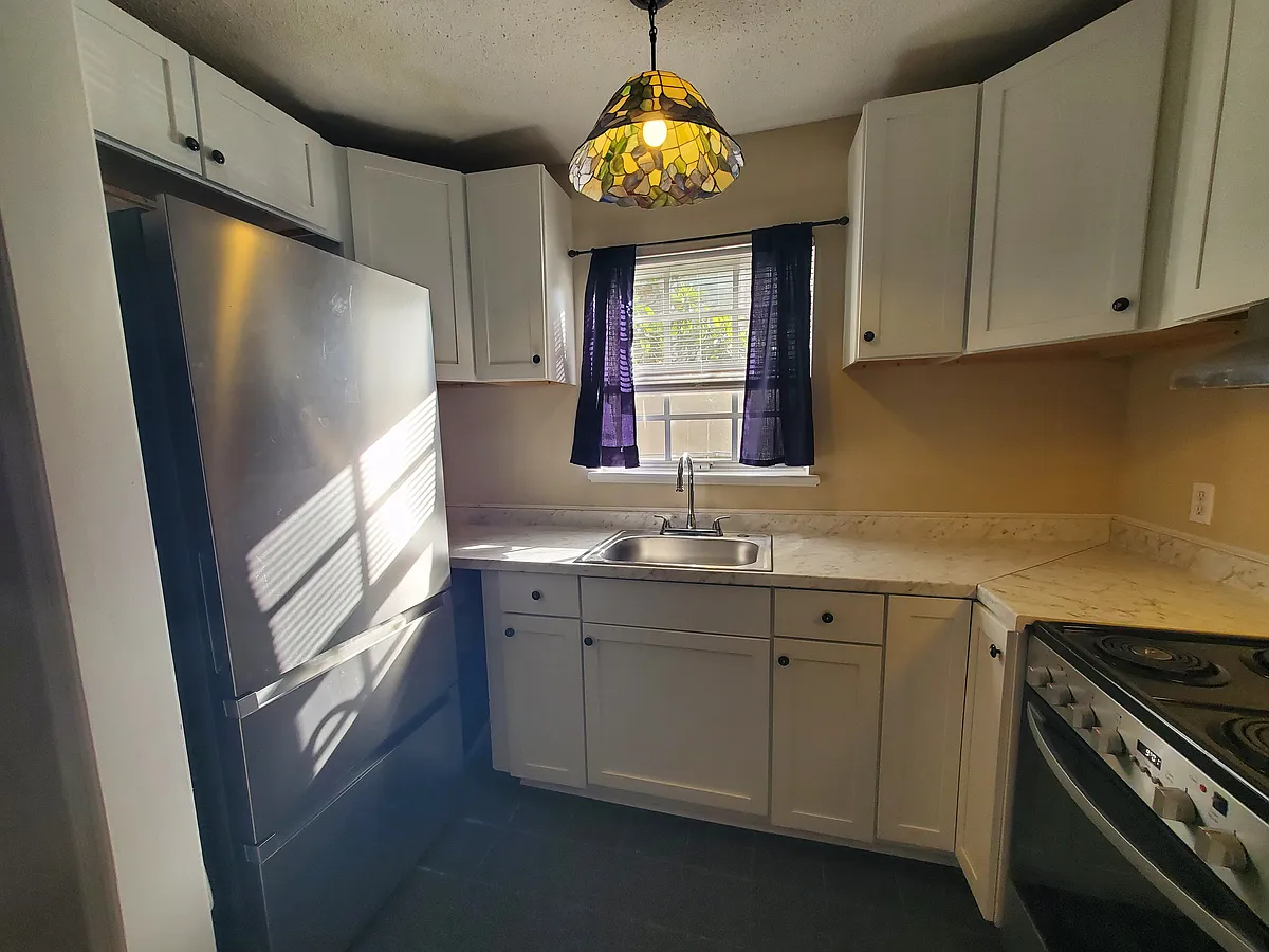 New cabinetry, appliances, countertops etc - 860 Colony Dr #A-1