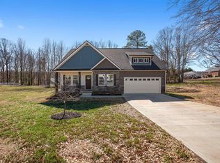201 Shoreham Pl, Inman, SC 29349