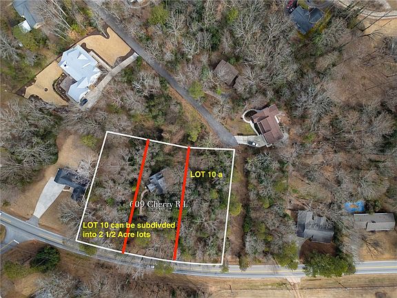 3rd image of 609 Cherry Rd