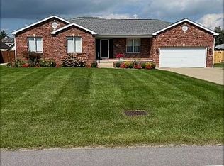 8100 Cherry Ln, Niagara Falls, NY 14304
