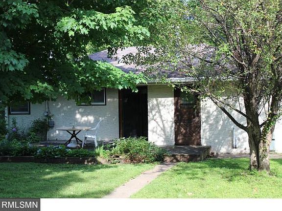3rd image of 3941 Reservoir Blvd NE