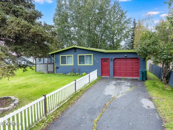 9810 Whitefish Cir, Anchorage, AK 99515