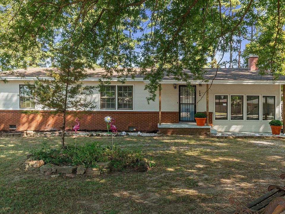 1st image of 128 Circle Dr