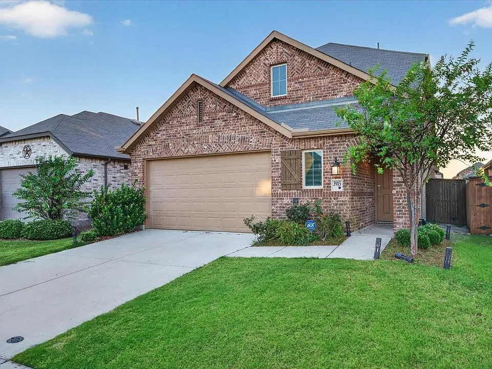 3915 Spencer Ln