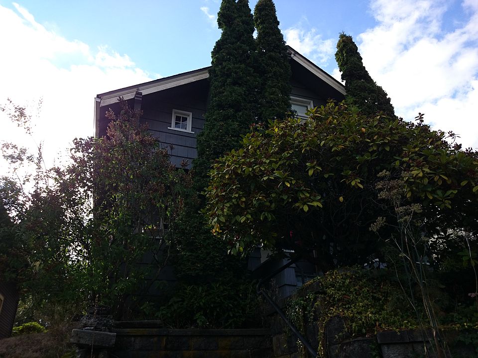 2nd image of 4707 9th Ave NE