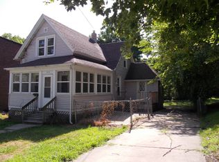 523 14th St, Rockford, IL 61104