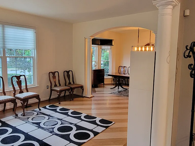 21381 Maidsville Ct — Photo 17
