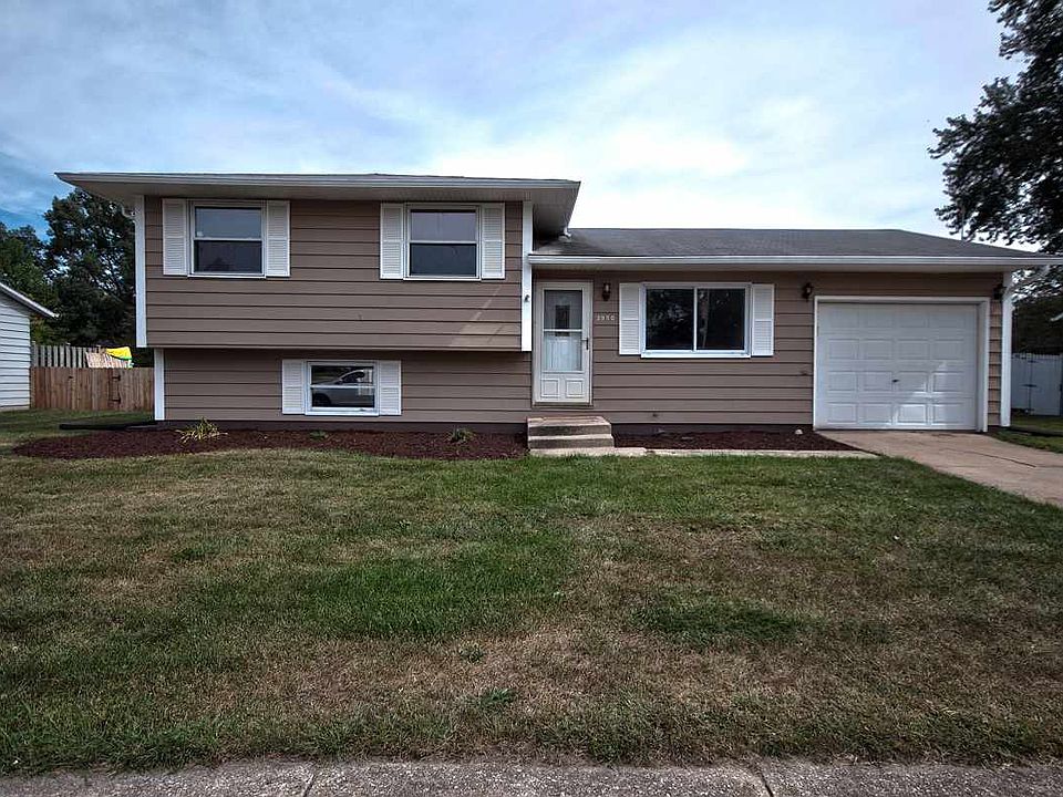 1st image of 2950 Providence Dr