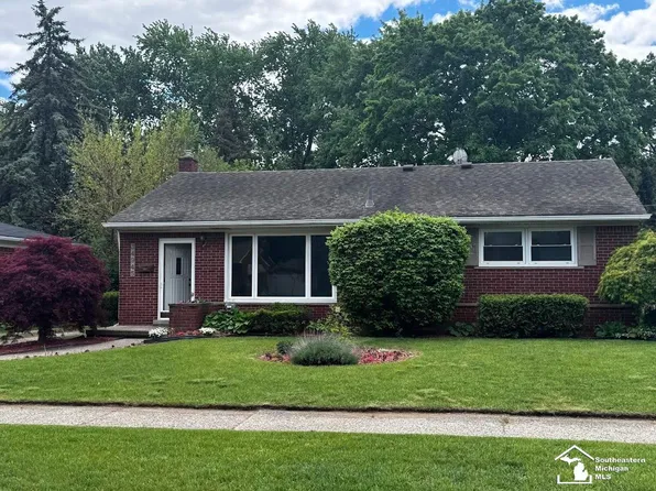 34945 Parkdale St, Livonia, MI 48150