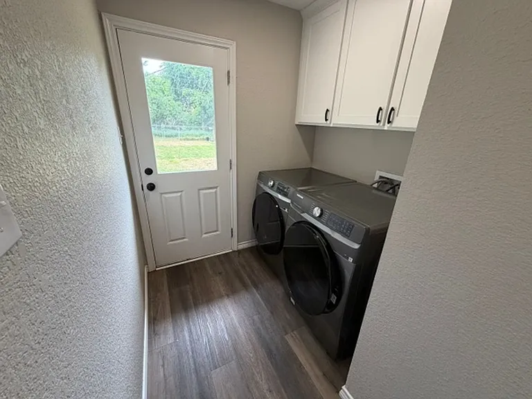 1311 Manor Dr — Photo 22