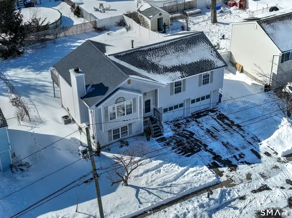 164 Arlington Street, West Haven, CT 06516