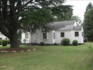 2nd image of 224 Charlesworth Ave