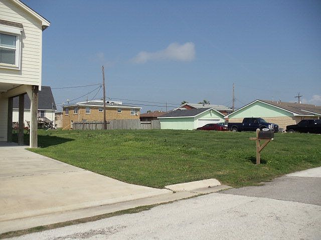 1st image of 8018 Pruitt Dr